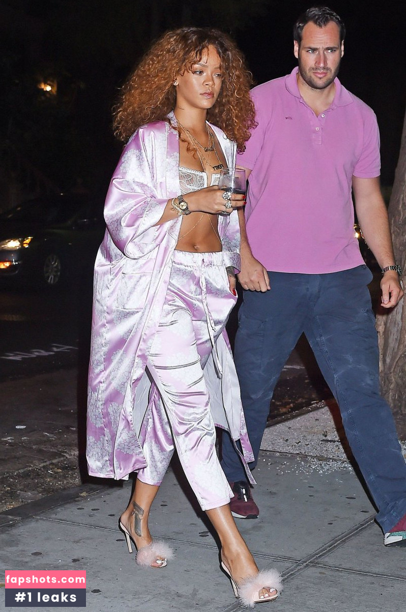 Rihanna Nacktheit OnlyFans Fotos #3864 - Fapshots