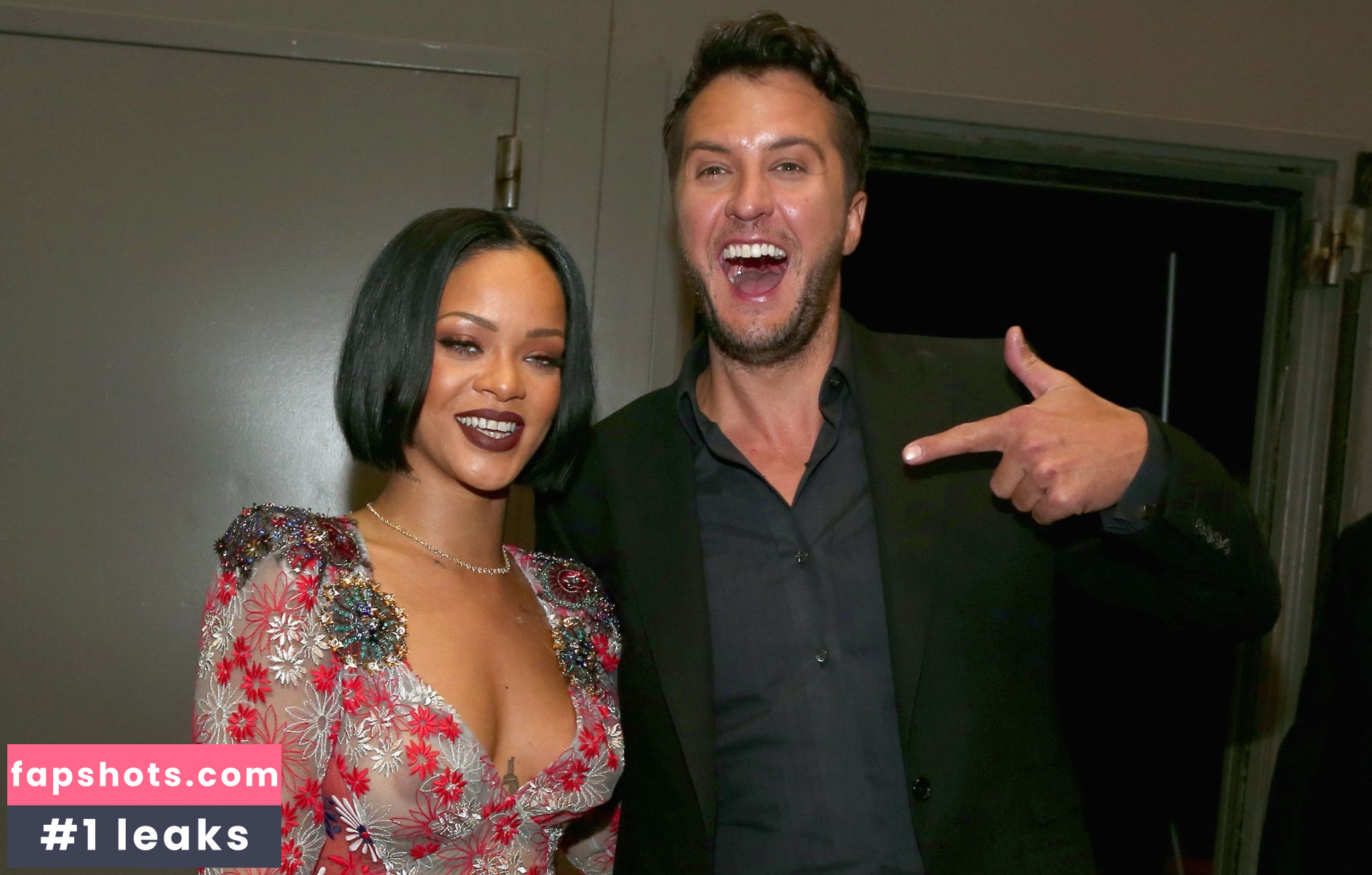 Rihanna Nahé úniky fotek pouze od fanoušků #4188 - Fapshots