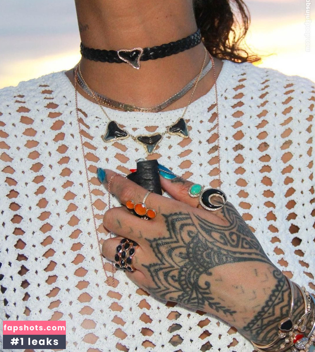 Rihanna Nahé úniky fotek pouze od fanoušků #4430 - Fapshots