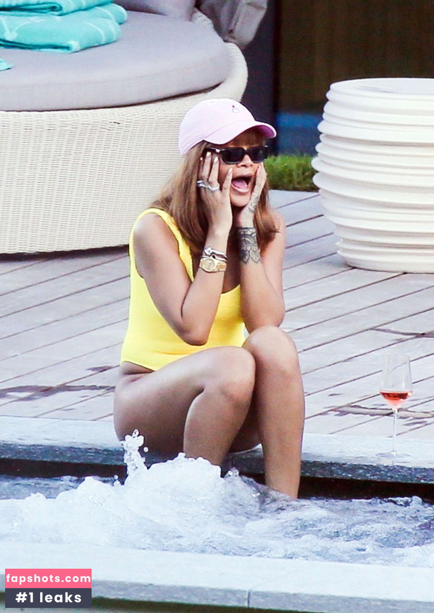 Rihanna Nahé úniky fotek pouze od fanoušků #4469 - Fapshots