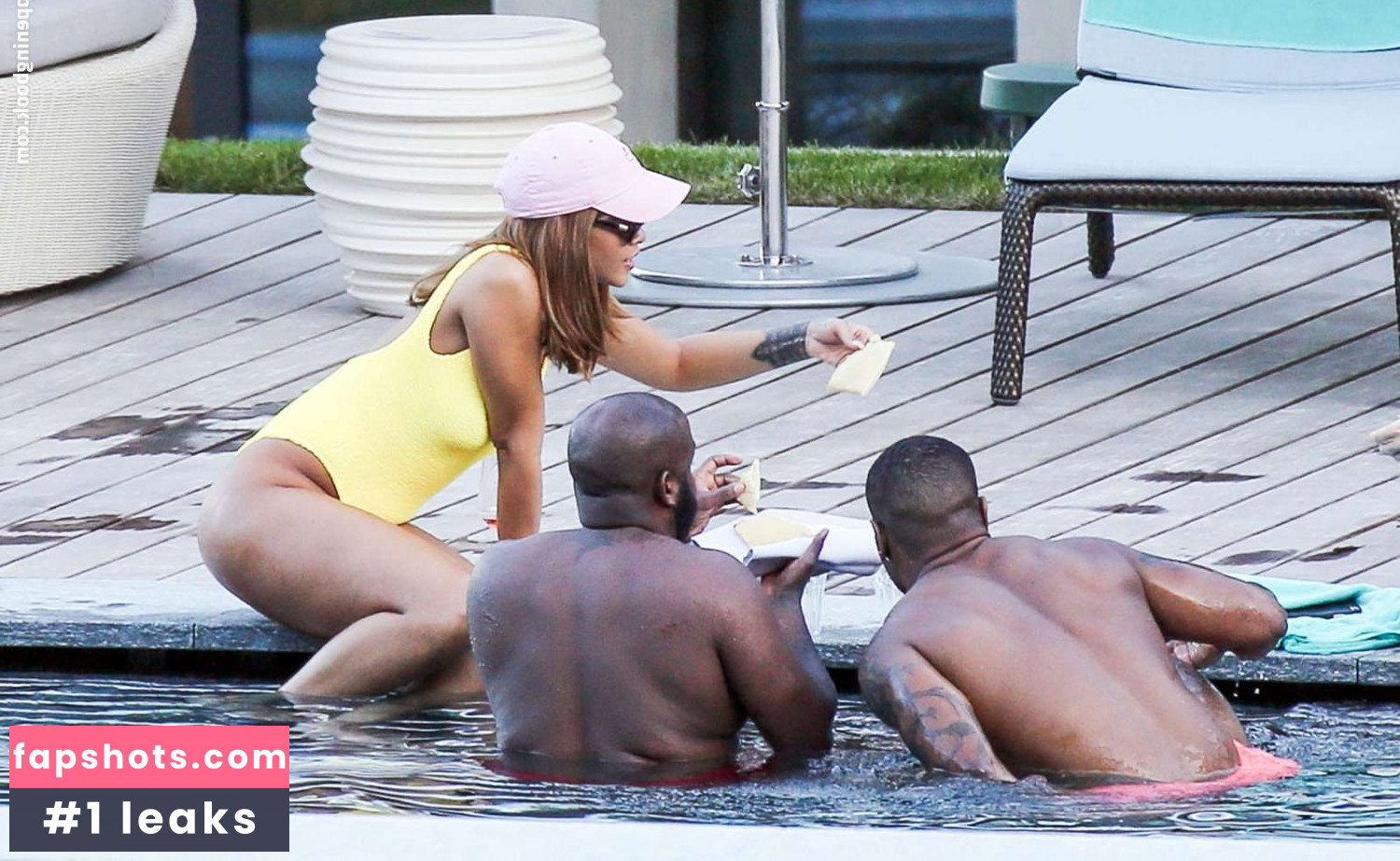 Rihanna Nahé úniky fotek pouze od fanoušků #4474 - Fapshots