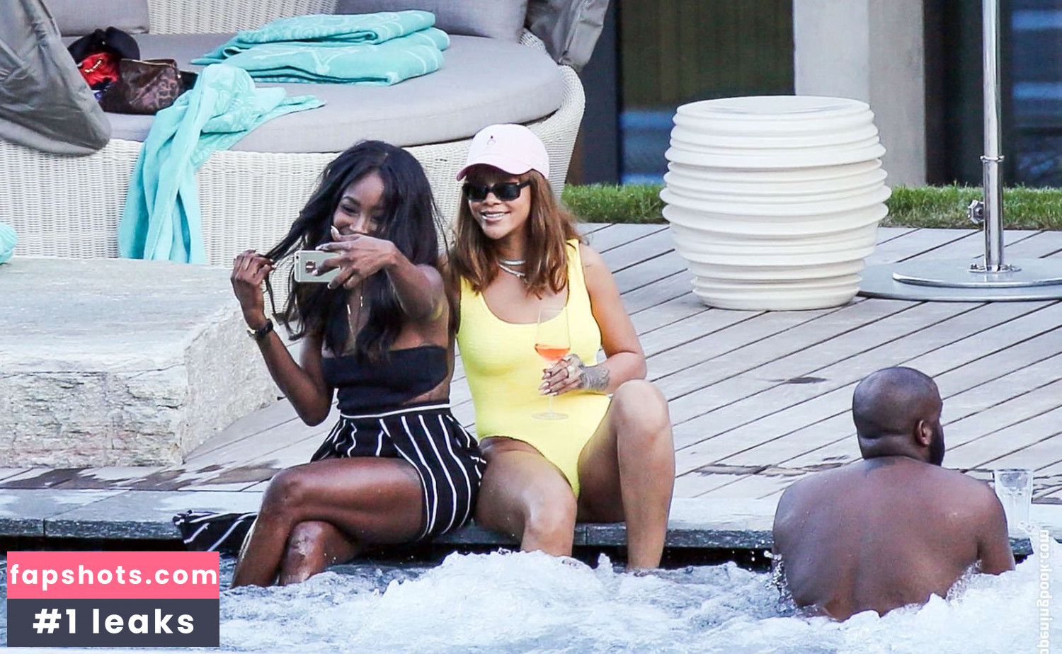 Rihanna Nahé úniky fotek pouze od fanoušků #4480 - Fapshots