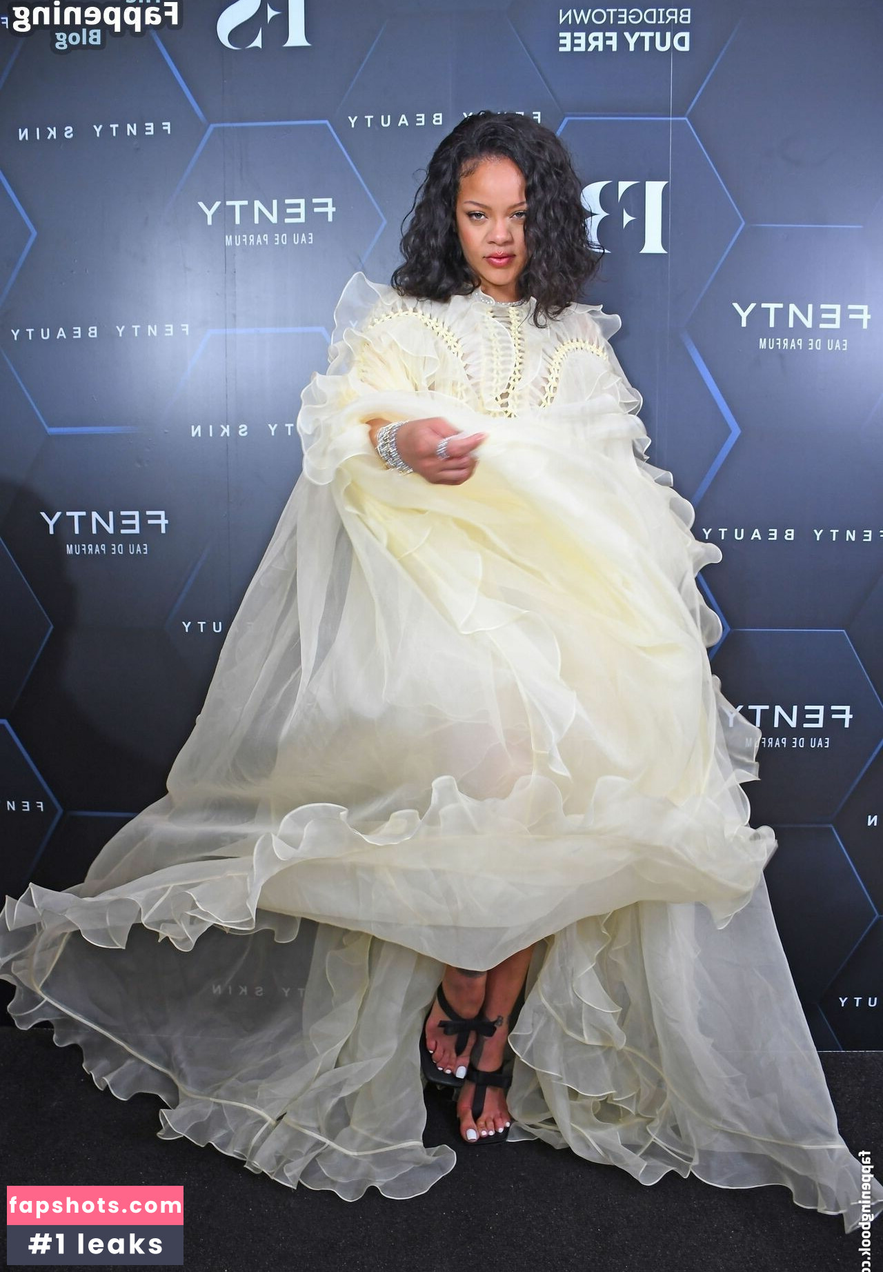 Rihanna Nacktheit OnlyFans Fotos #449 - Fapshots