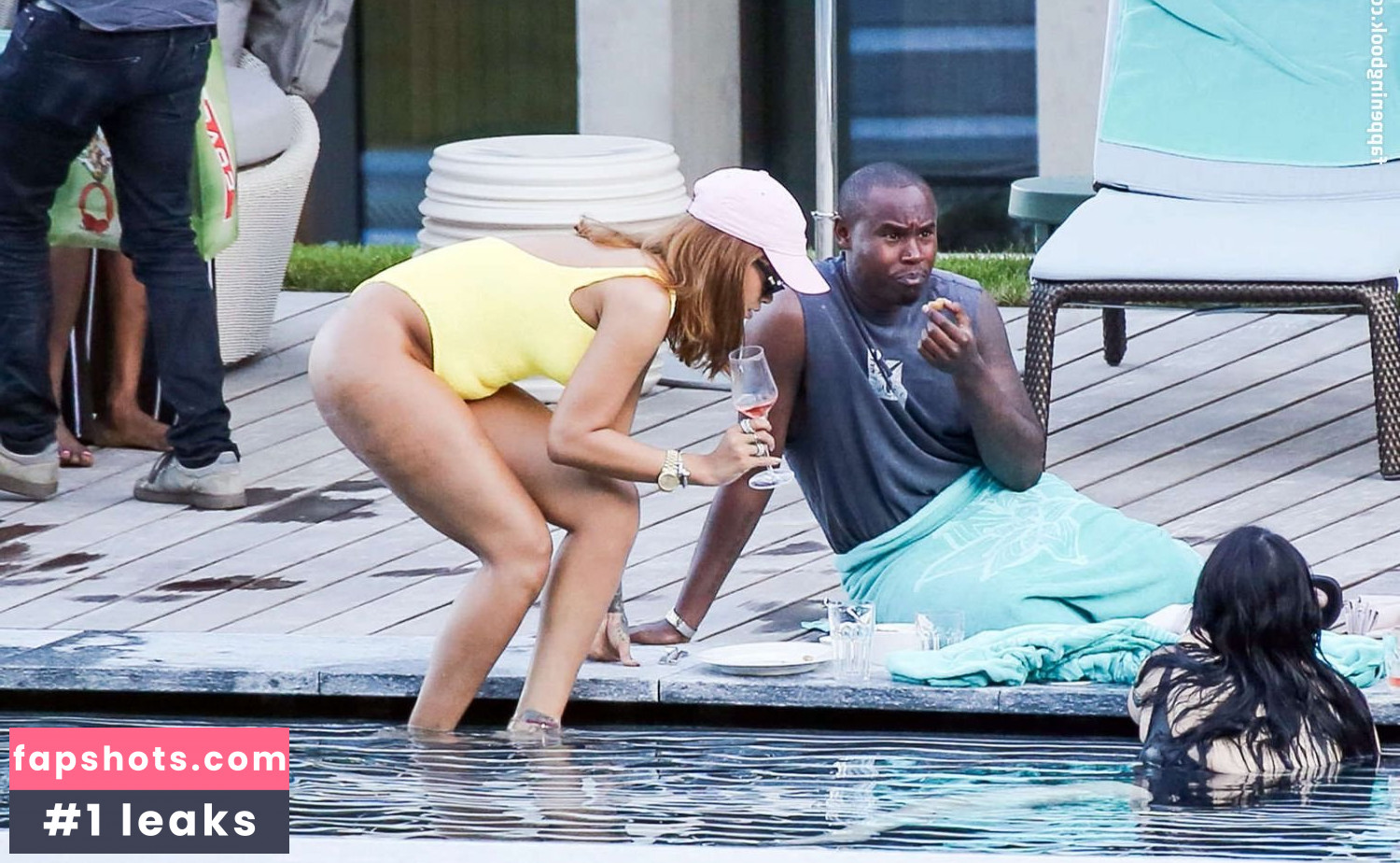 Rihanna Nahé úniky fotek pouze od fanoušků #4488 - Fapshots