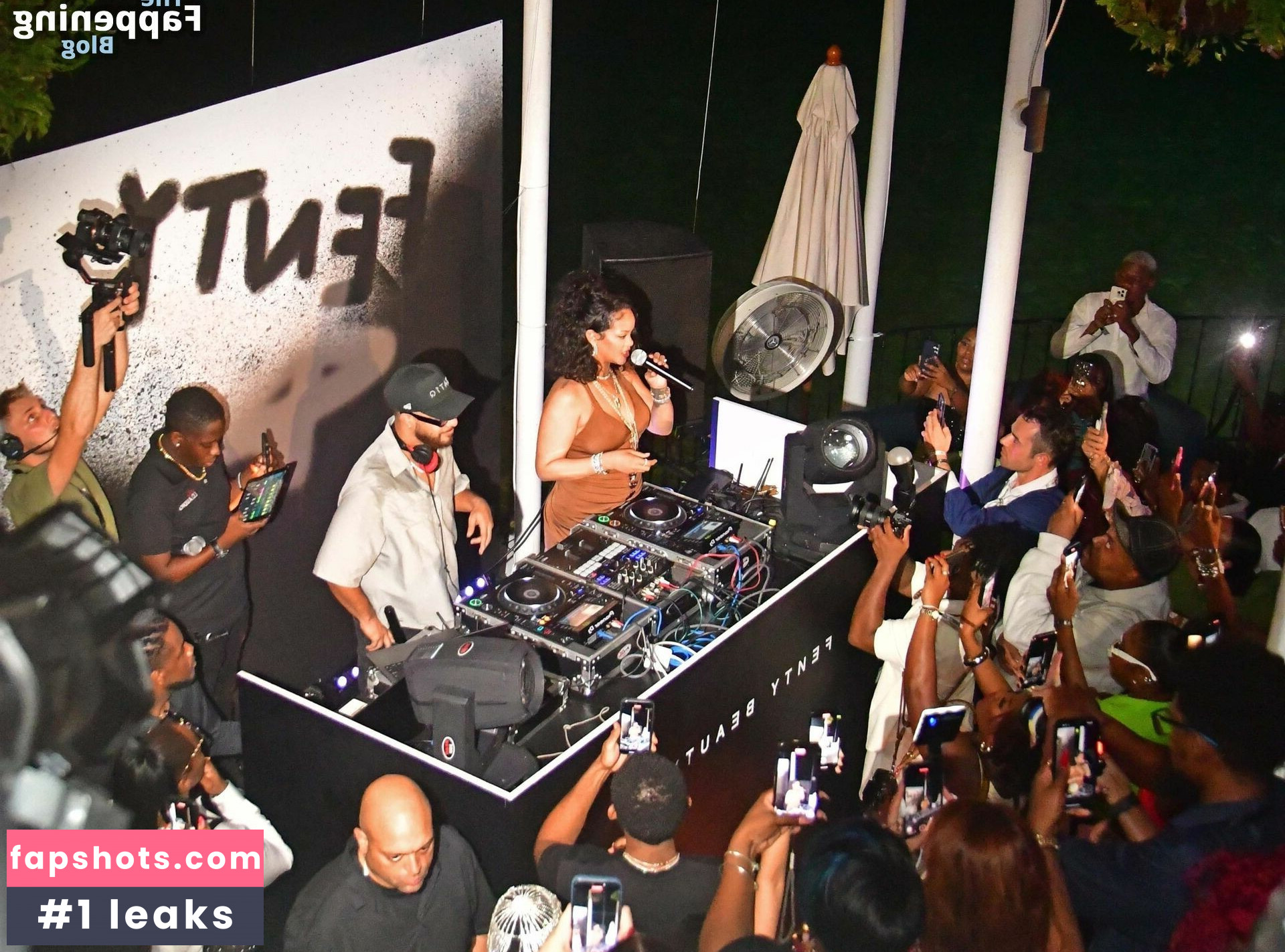 Rihanna Nacktheit OnlyFans Fotos #459 - Fapshots