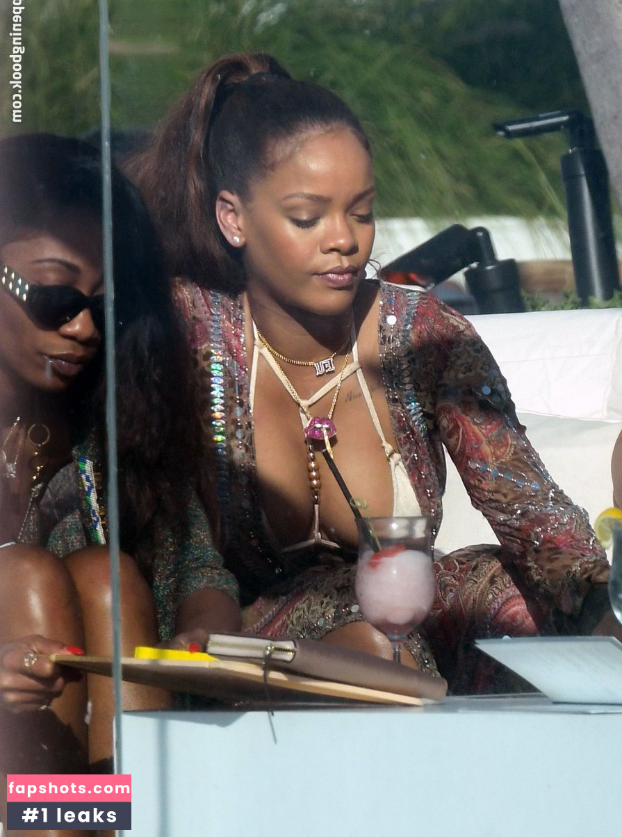 Rihanna Nahé úniky fotek pouze od fanoušků #4611 - Fapshots