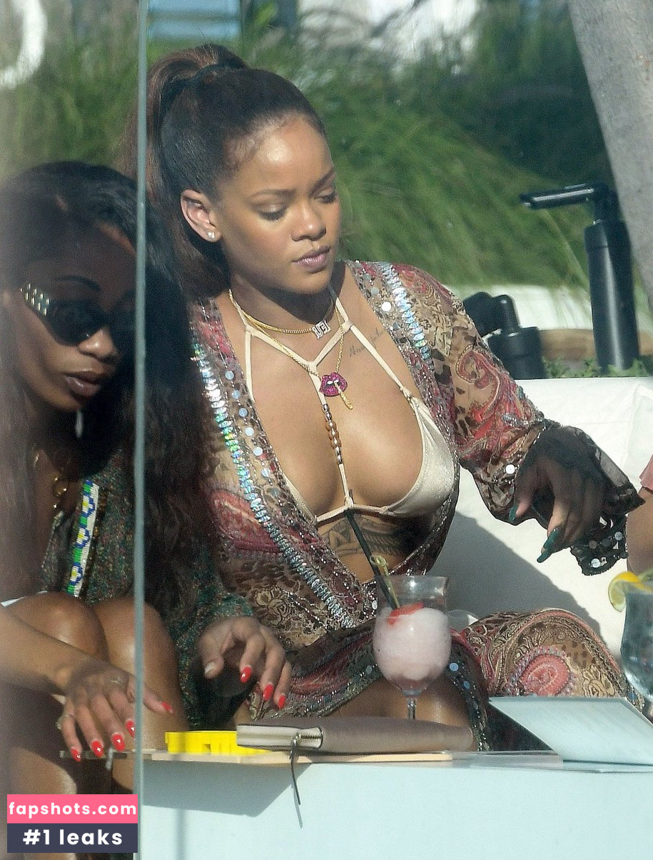 Rihanna Nahé úniky fotek pouze od fanoušků #4612 - Fapshots
