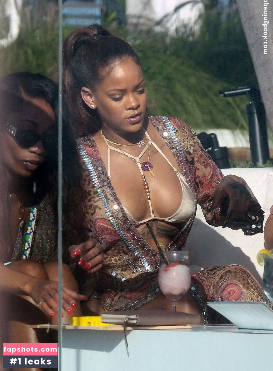 Rihanna Nahé úniky fotek pouze od fanoušků #4613 - Fapshots