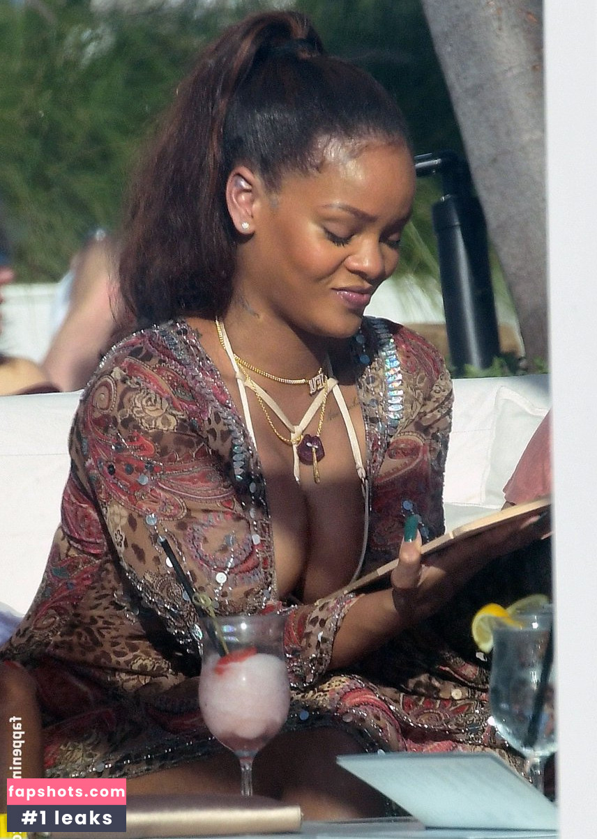 Rihanna Nahé úniky fotek pouze od fanoušků #4622 - Fapshots