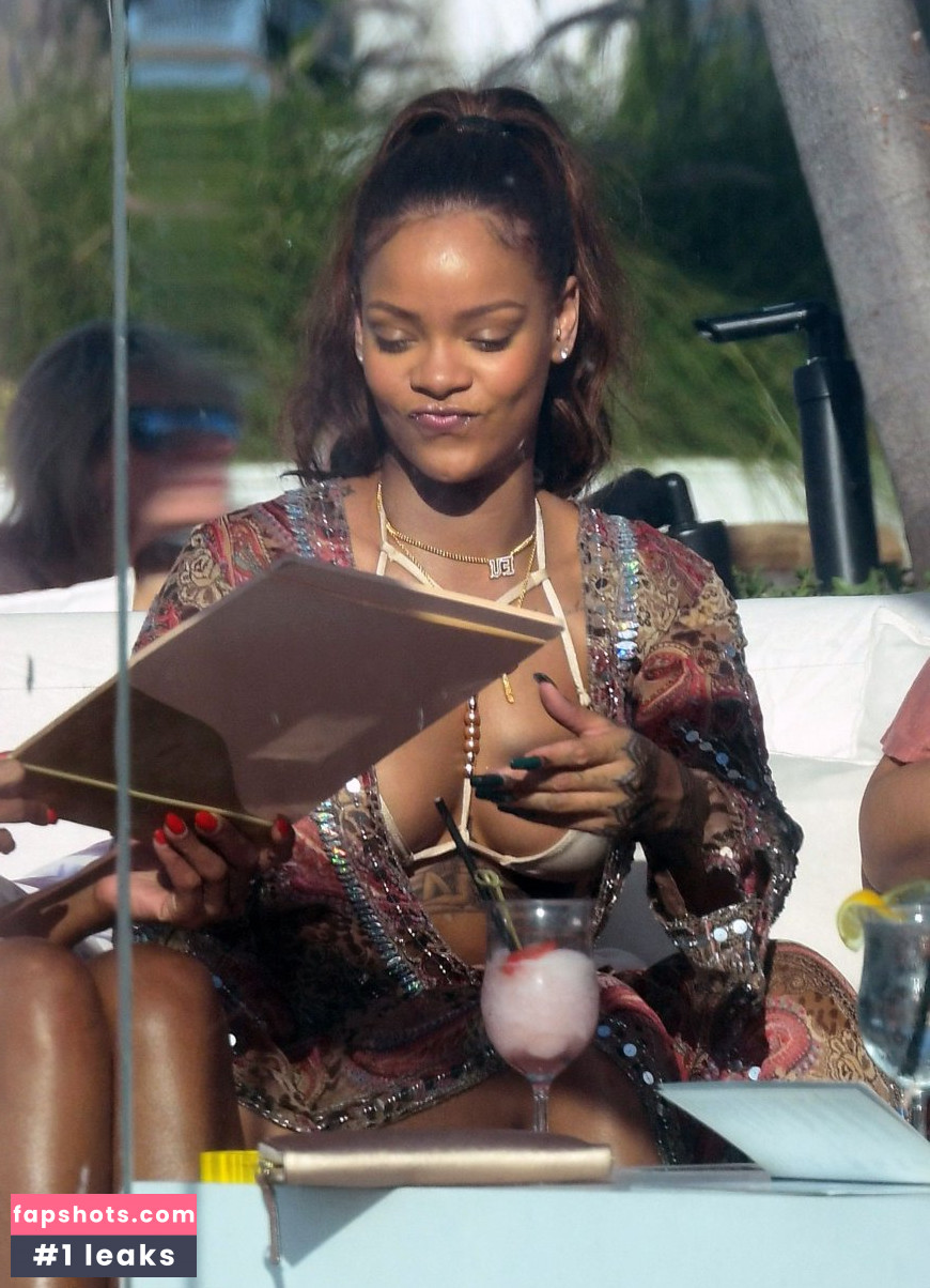 Rihanna Nahé úniky fotek pouze od fanoušků #4624 - Fapshots