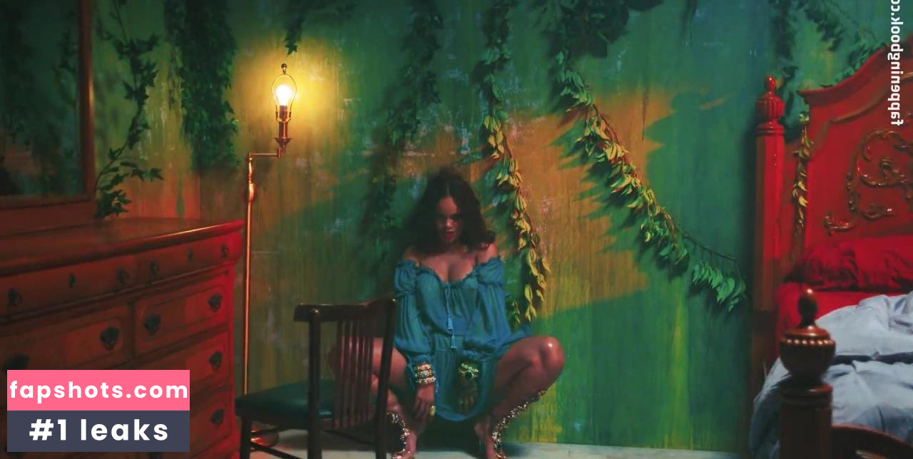 Rihanna gallery photo #4647