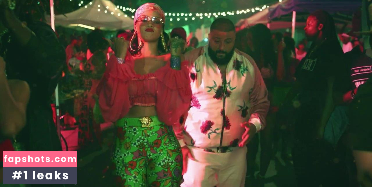 Rihanna gallery photo #4648