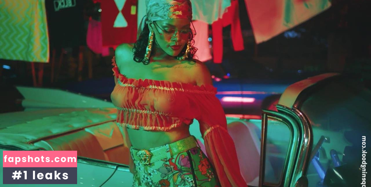 Rihanna gallery photo #4656