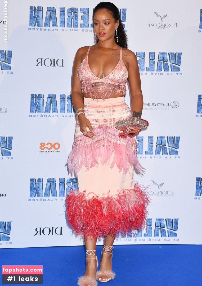 Rihanna gallery photo #4668