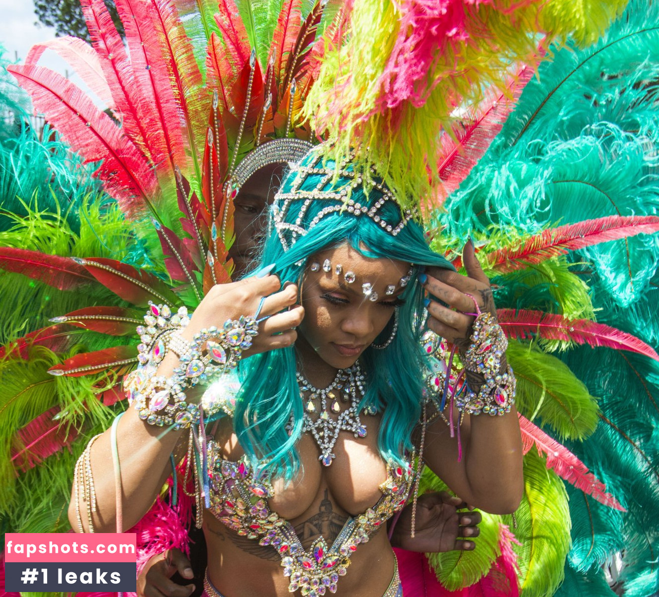 Rihanna gallery photo #4680