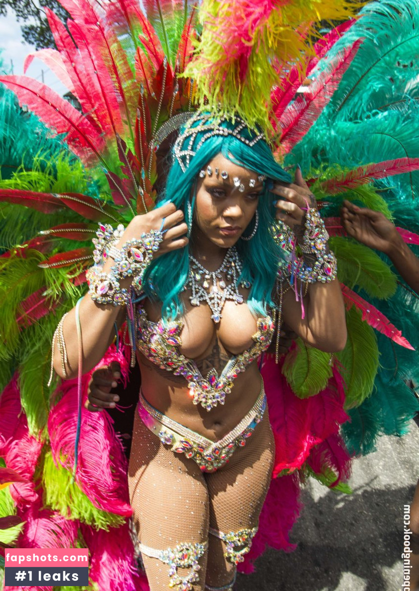 Rihanna gallery photo #4683