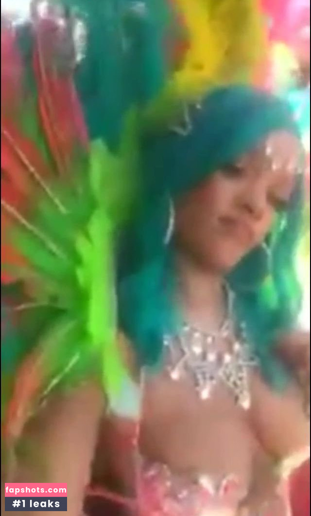 Rihanna gallery photo #4687