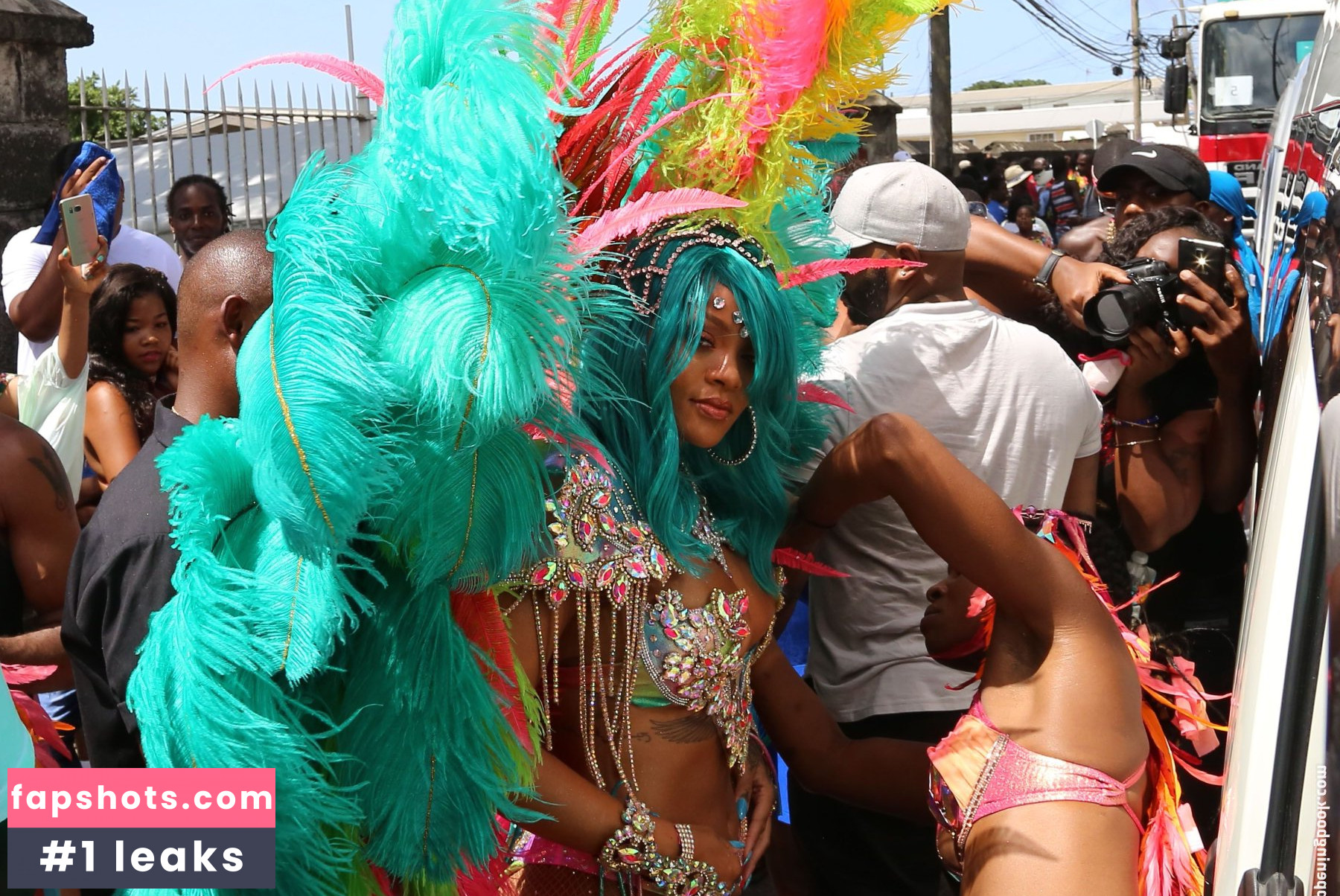 Rihanna gallery photo #4689