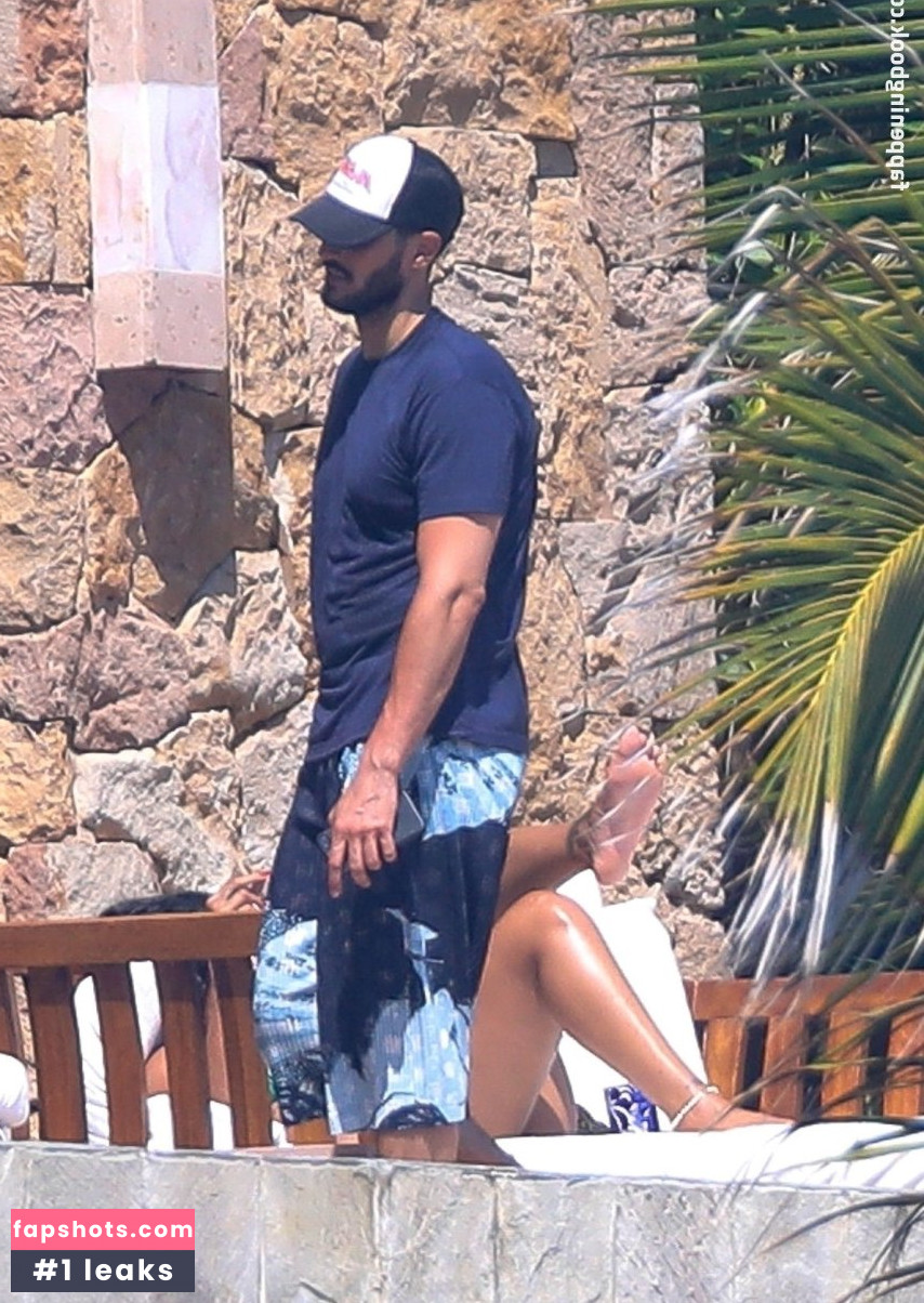 Rihanna gallery photo #4734