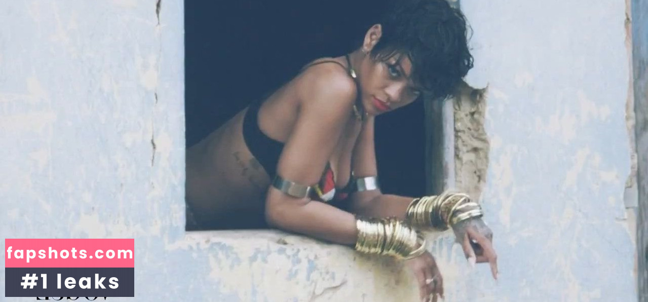 Rihanna gallery photo #4743