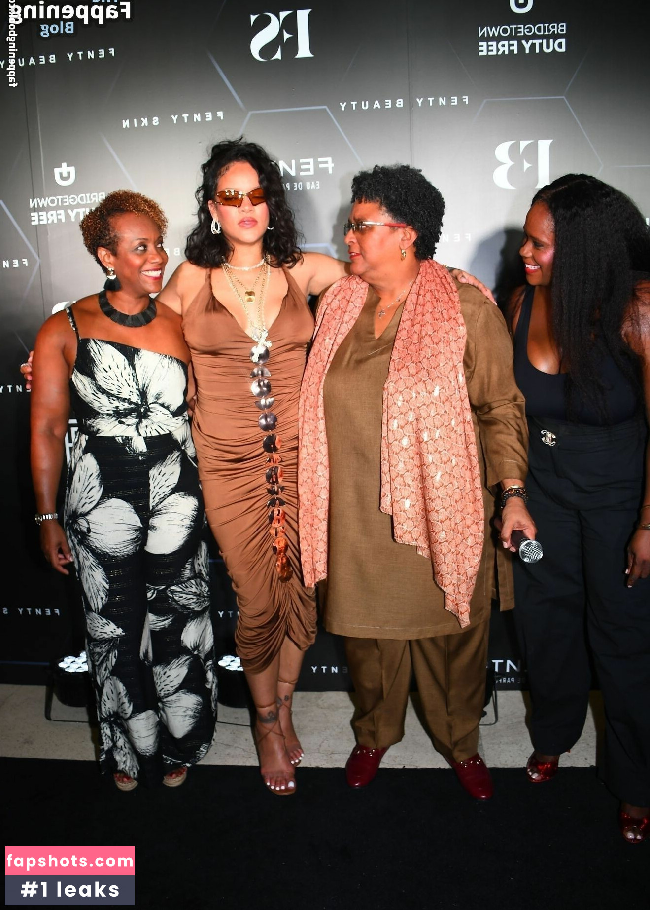 Rihanna Nacktheit OnlyFans Fotos #477 - Fapshots