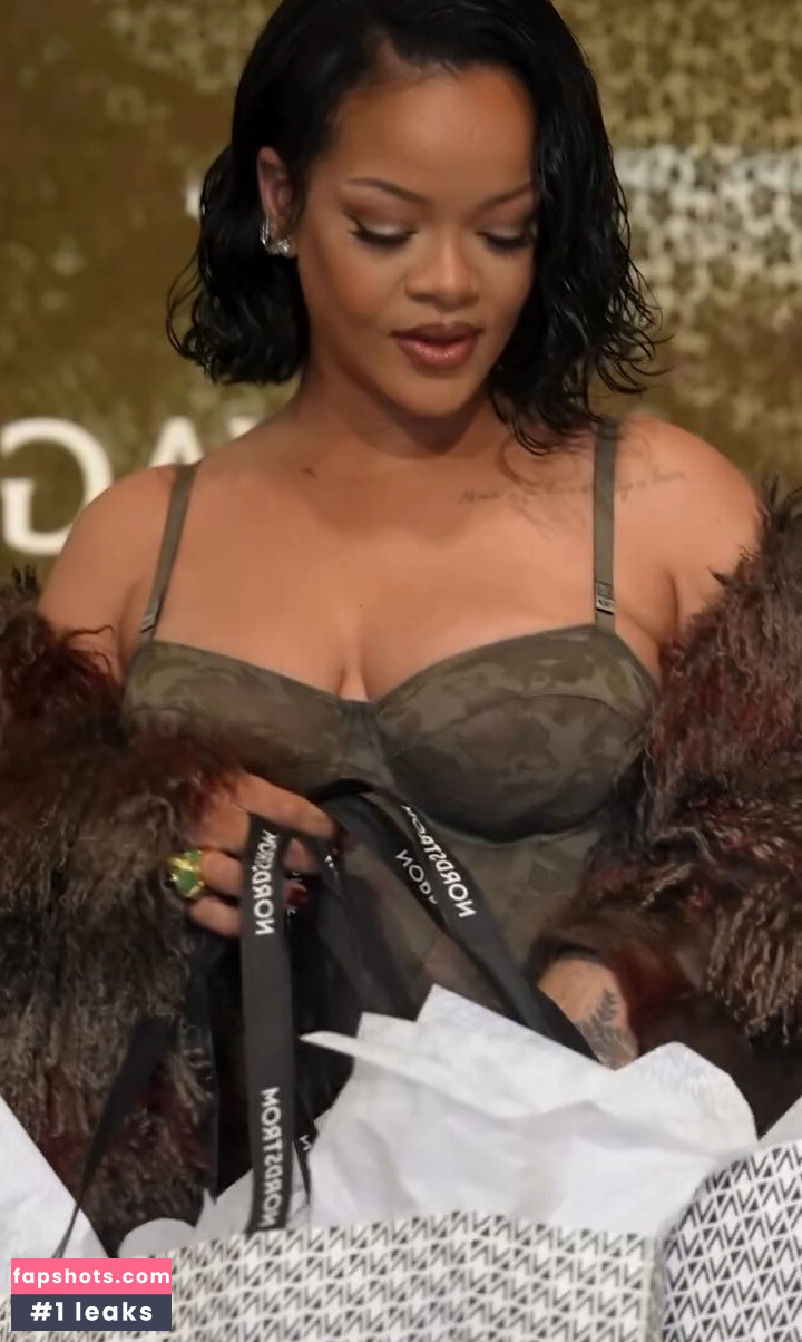 Rihanna Nacktheit OnlyFans Fotos #531 - Fapshots
