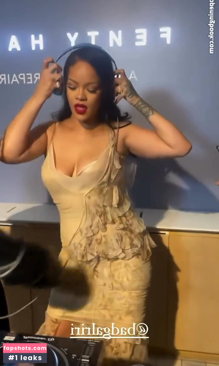 Rihanna Nacktheit OnlyFans Fotos #626 - Fapshots