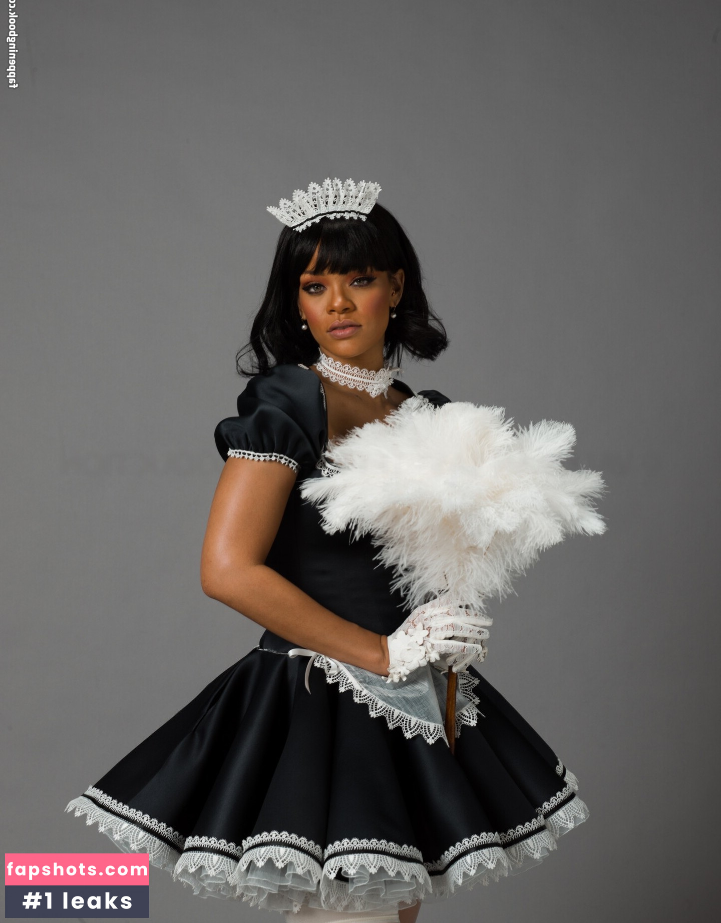 Rihanna gallery photo #69