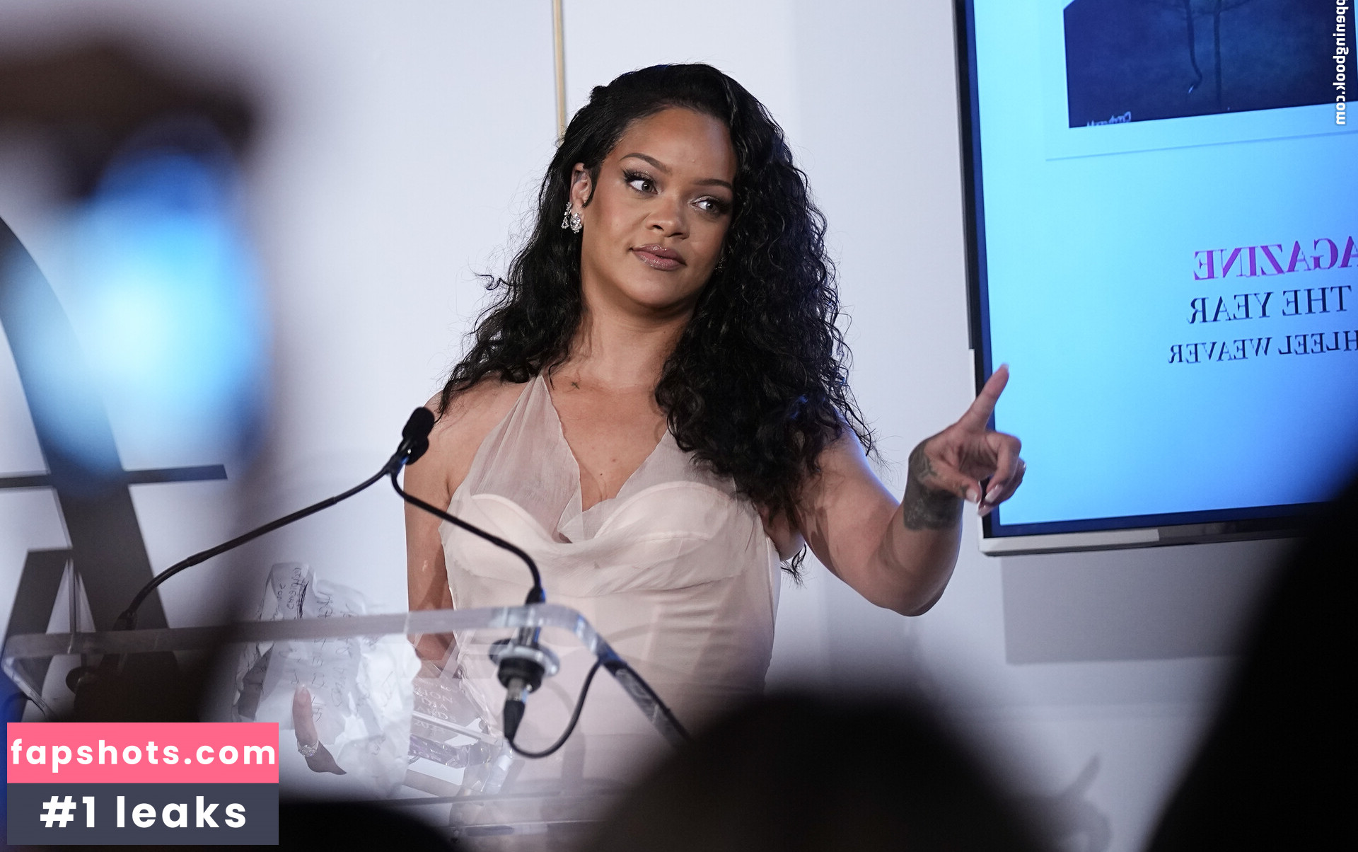 Rihanna Nacktheit OnlyFans Fotos #732 - Fapshots