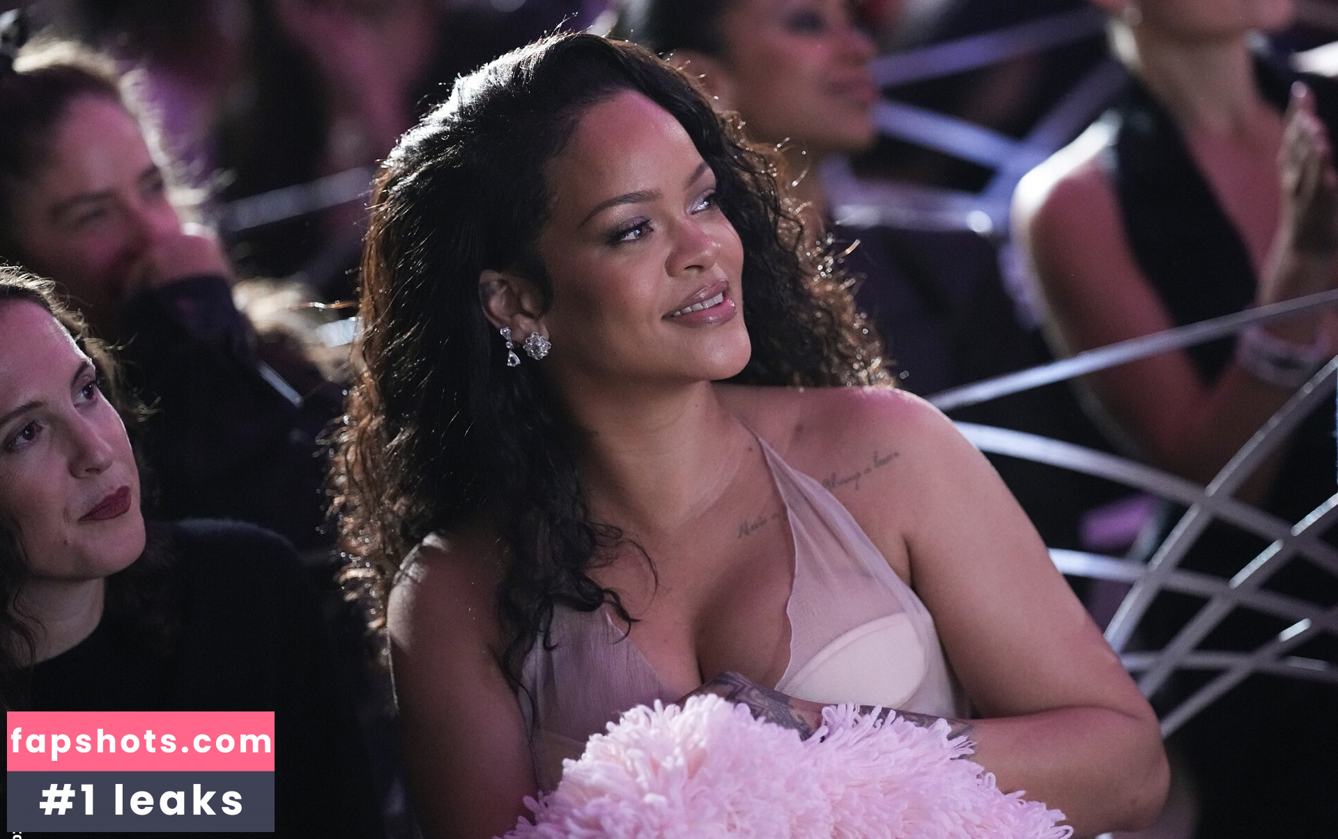 Rihanna Nacktheit OnlyFans Fotos #746 - Fapshots