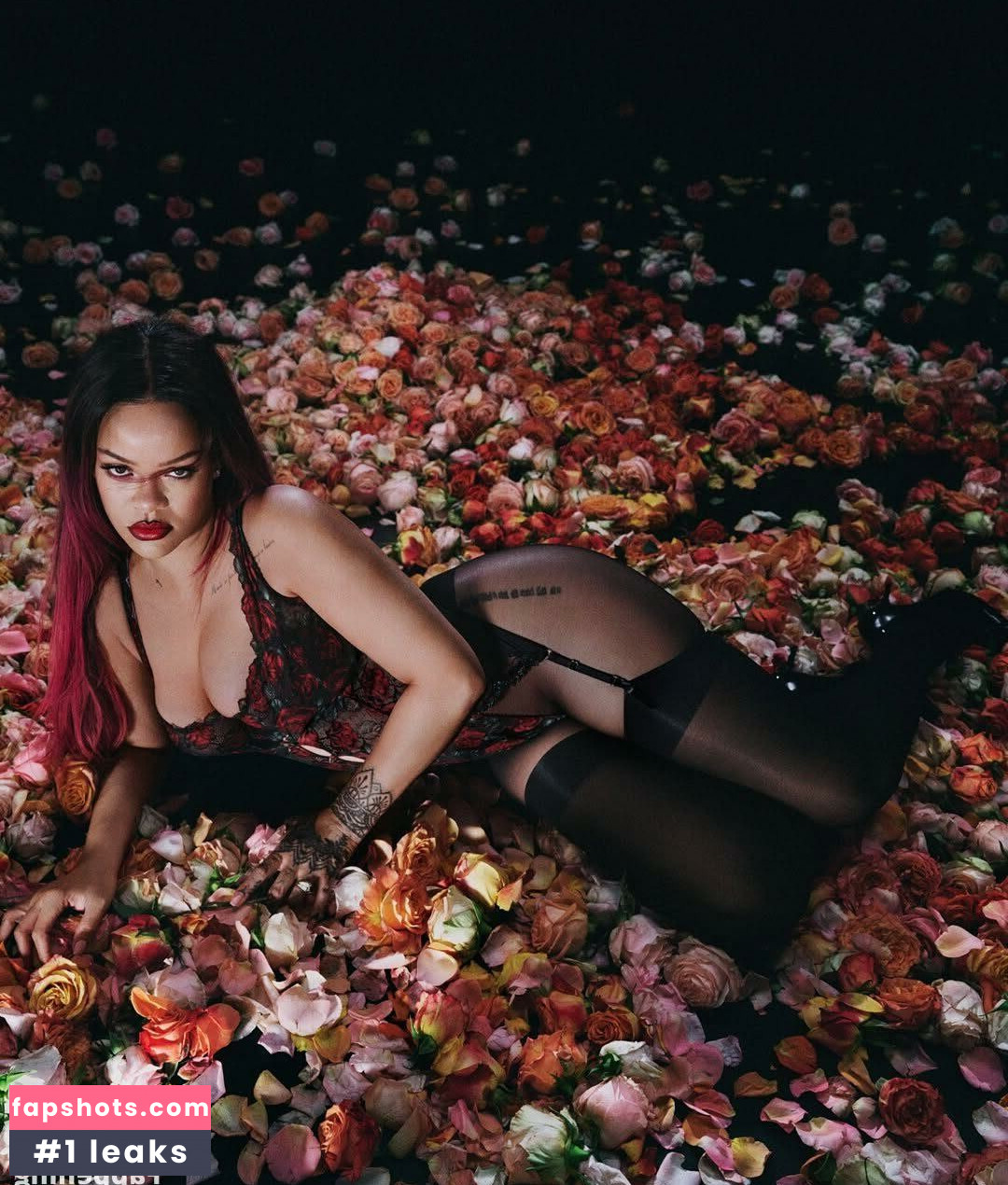 Rihanna gallery photo #87