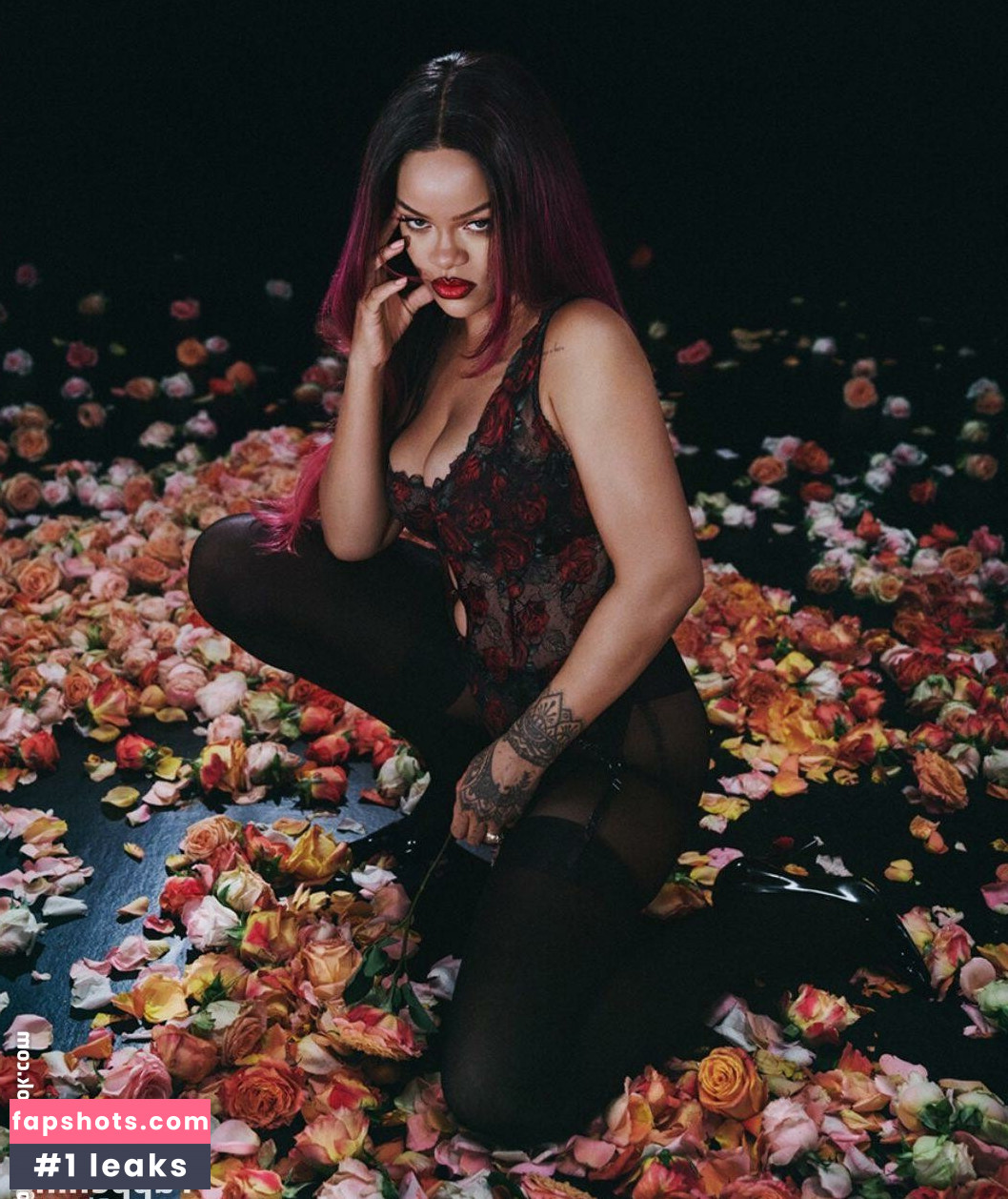 Rihanna gallery photo #88
