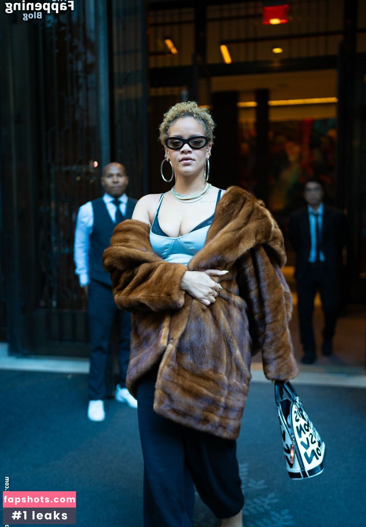 Rihanna gallery photo #995