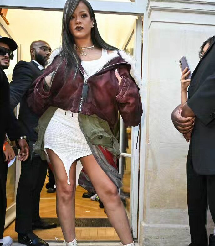 rihanna gallery photo #1004