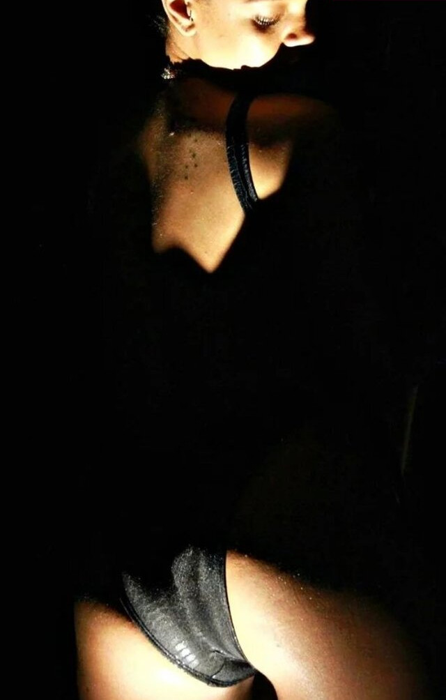 rihanna gallery photo #1052