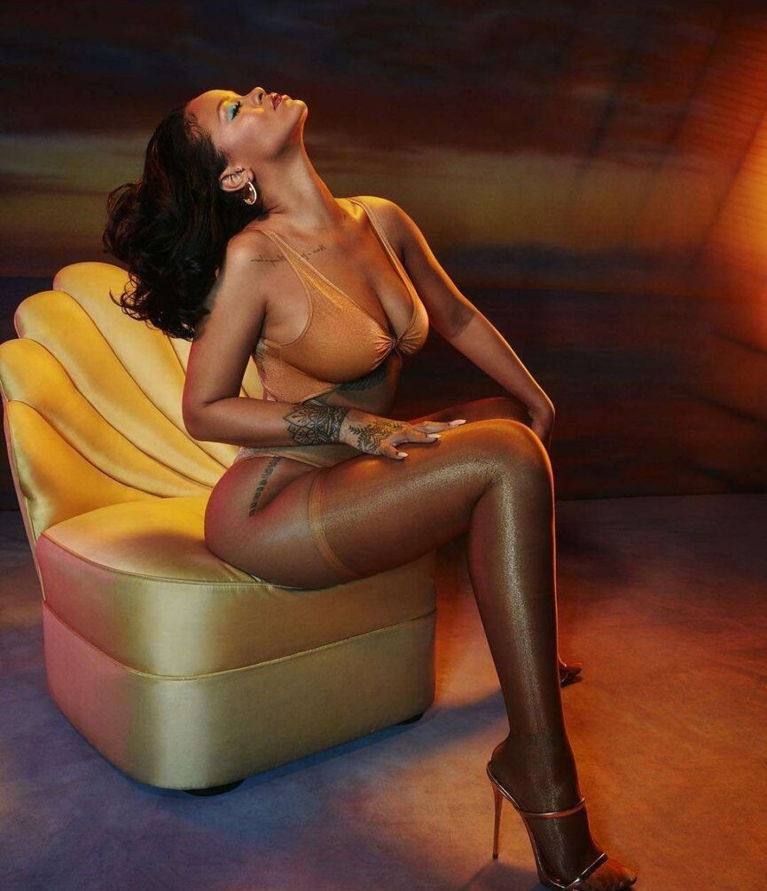 rihanna gallery photo #1145