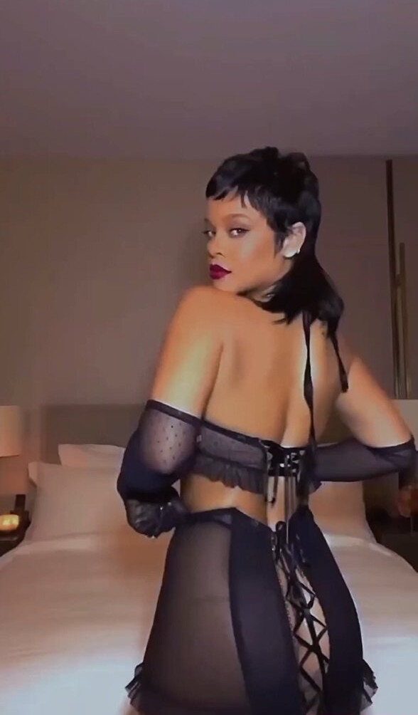 rihanna gallery photo #1233