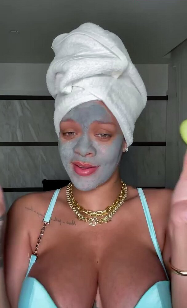 rihanna gallery photo #1260