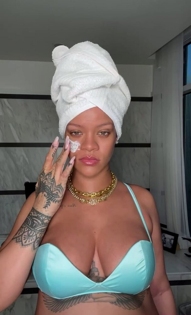 rihanna gallery photo #1269