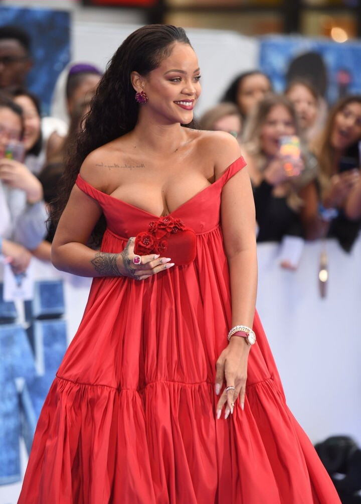 rihanna gallery photo #1363