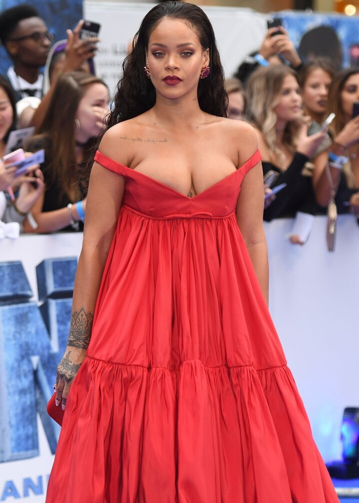 rihanna gallery photo #1364