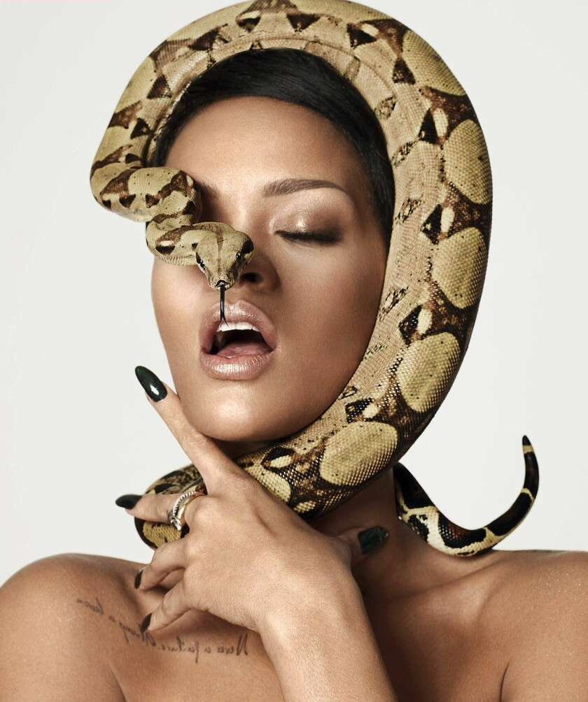 rihanna gallery photo #1380