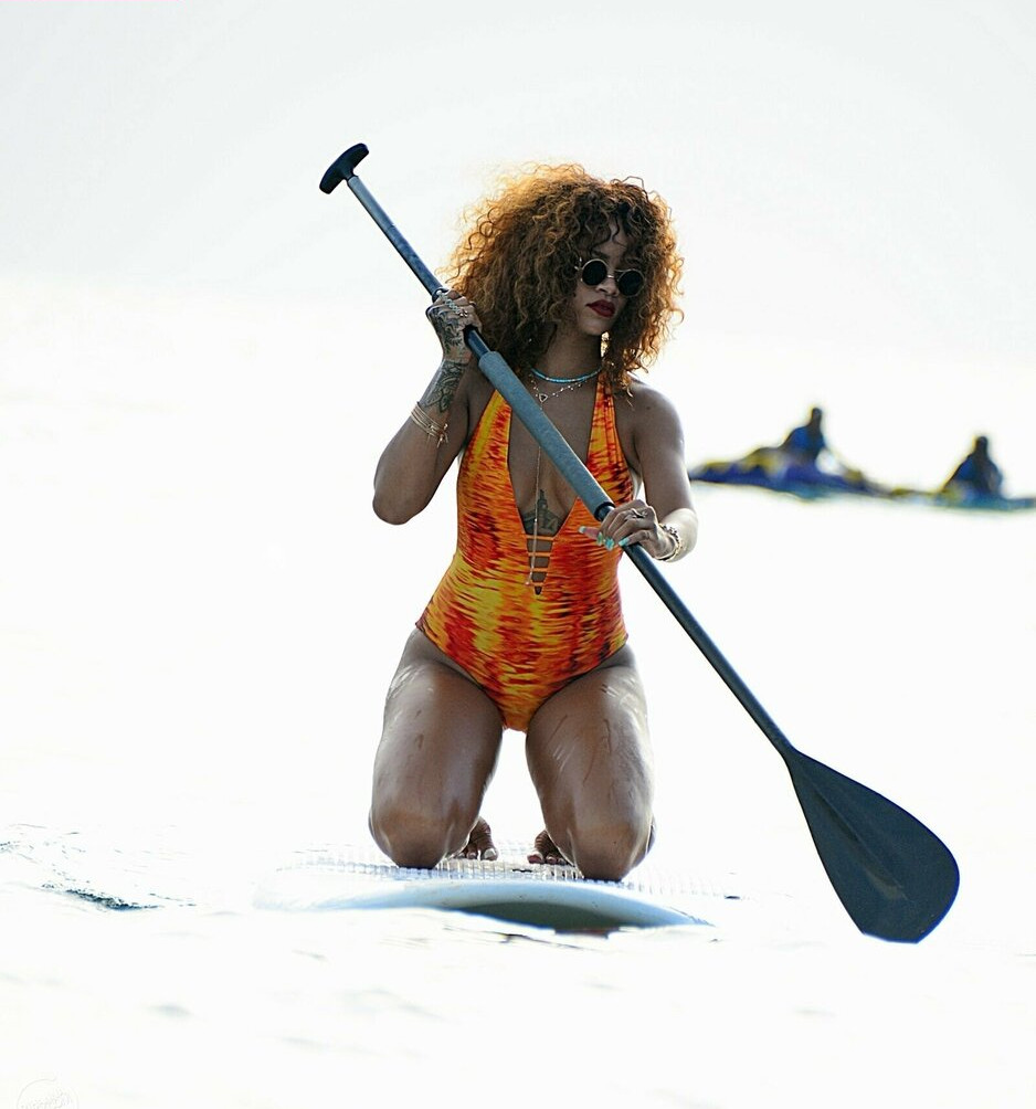 rihanna gallery photo #1399