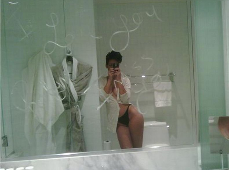 rihanna gallery photo #1475