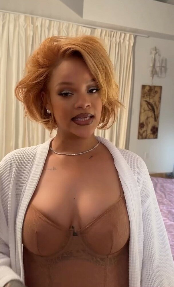 rihanna gallery photo #1517