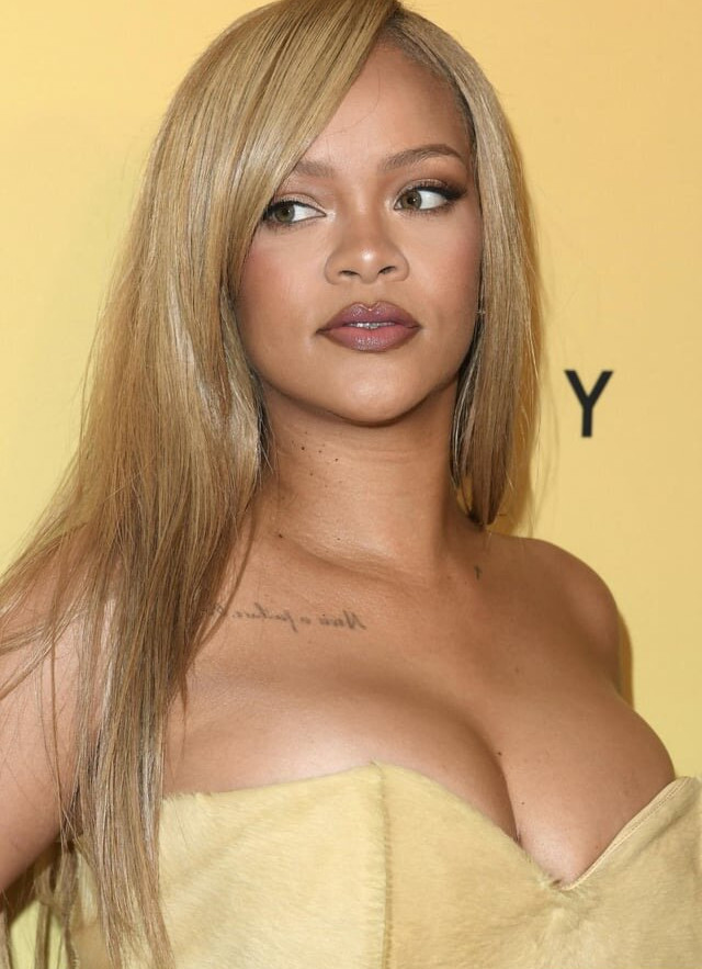 rihanna gallery photo #1530