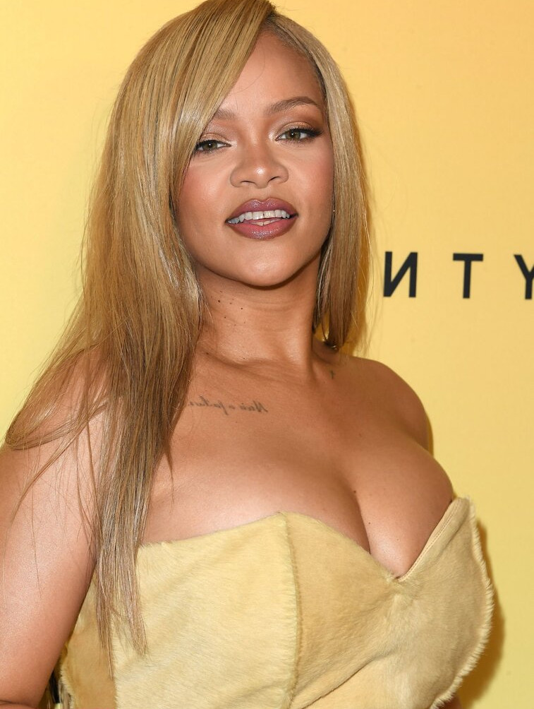 rihanna gallery photo #1550