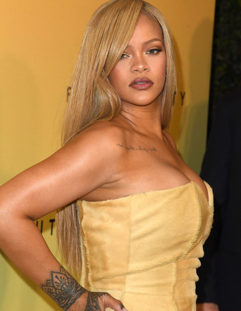 rihanna gallery photo #1554