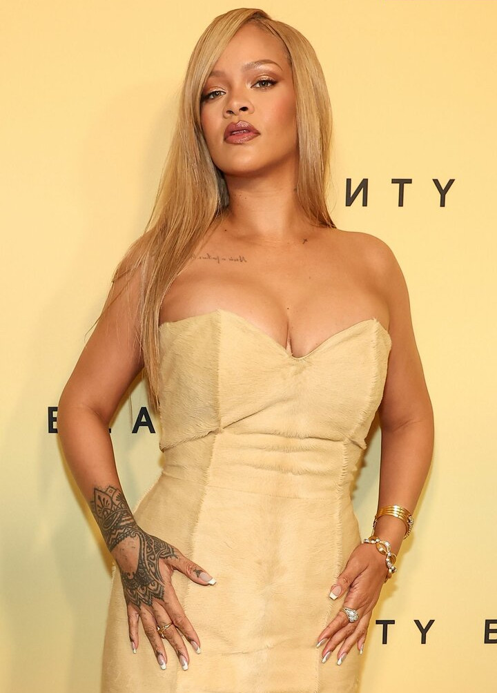 rihanna gallery photo #1581