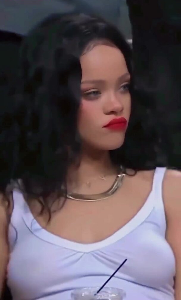 rihanna gallery photo #1590